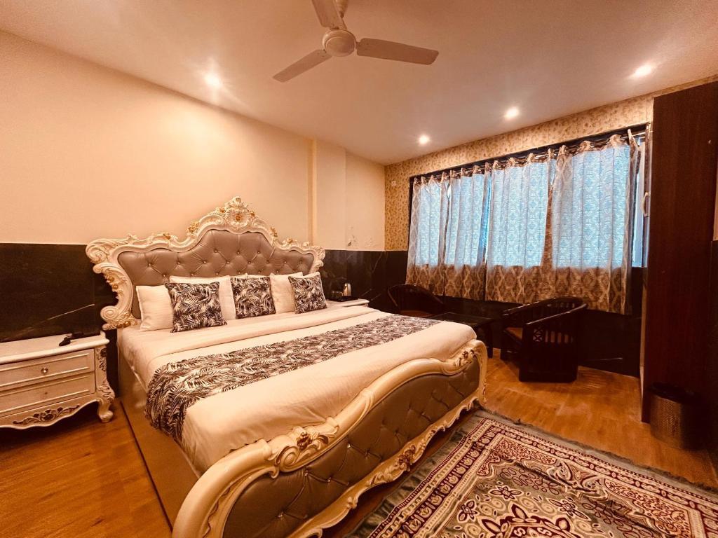 Room L1-002